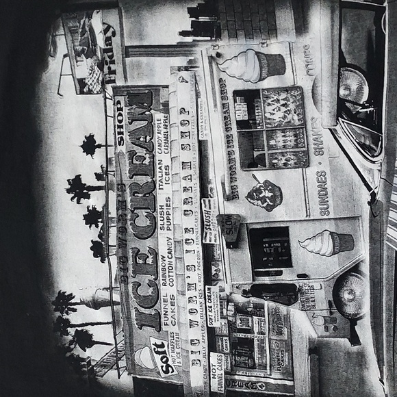 Graphic T-shirt with Lowrider - Picture 4 of 9